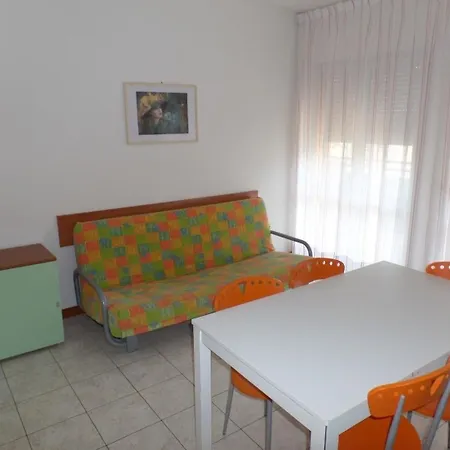 Ferienwohnung Fuer 5 Personen Ca 35 Qm In Bibione, Adriakueste Italien Und Umgebung - B62948 *