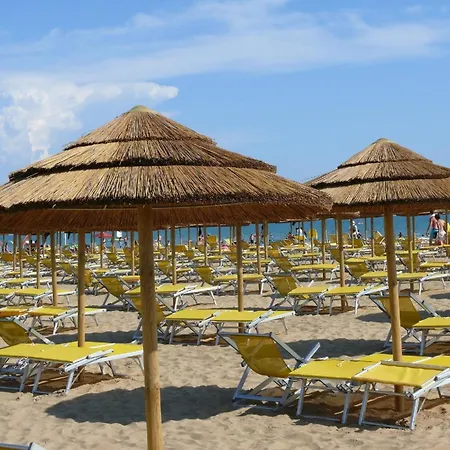 Apartment Ferienwohnung Fuer 5 Personen Ca 35 Qm In Bibione, Adriakueste Italien Und Umgebung - B62948 *